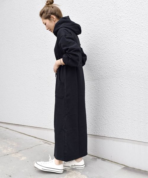 Khaju（カージュ）の「Khaju:フードスウェットワンピース（ワンピース・レディース・ブラック/ライトグレー/ベージュ/ブルー・ONE SIZE）」の15枚目の写真