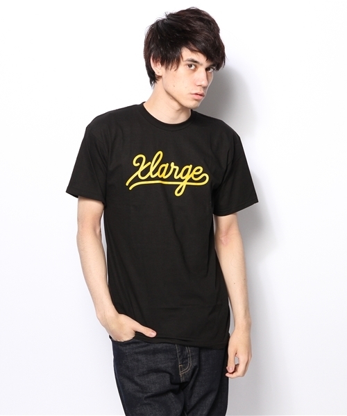 XLARGE（エクストララージ）の「S/S TEE CAMPER SCRIPT（Tシャツ/カットソー・メンズ・グリーン/ブラック・LARGE/X-LARGE/SMALL/MEDIUM）」の2枚目の写真