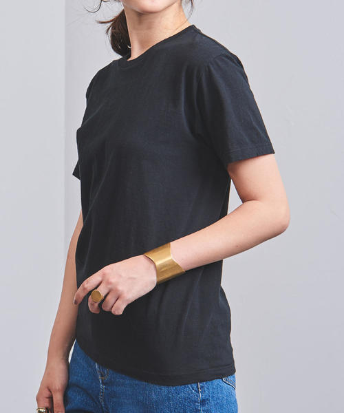 UNITED ARROWS(ユナイテッドアローズ)の「別注<Hanes(ヘインズ)> クルーネック Tシャツ◆(Tシャツ/カットソー・レディース・ホワイト/ブラック/パープル・MEDIUM)」の13枚目の写真