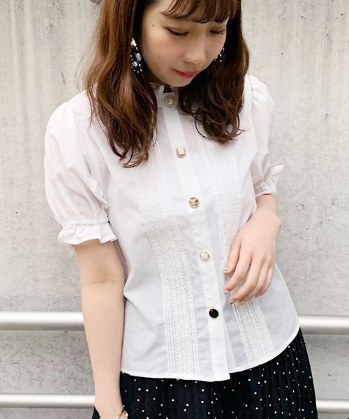 apres jour（アプレジュール）の「イロイロボタンハイネックブラウス【ZOZOTOWN限定アイテム】（シャツ/ブラウス・レディース・ブラック/オフホワイト/ライトピンク/スモークピンク・フリー）」の10枚目の写真