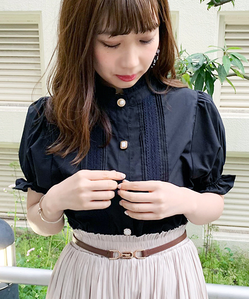 apres jour（アプレジュール）の「イロイロボタンハイネックブラウス【ZOZOTOWN限定アイテム】（シャツ/ブラウス・レディース・ブラック/オフホワイト/ライトピンク/スモークピンク・フリー）」の20枚目の写真