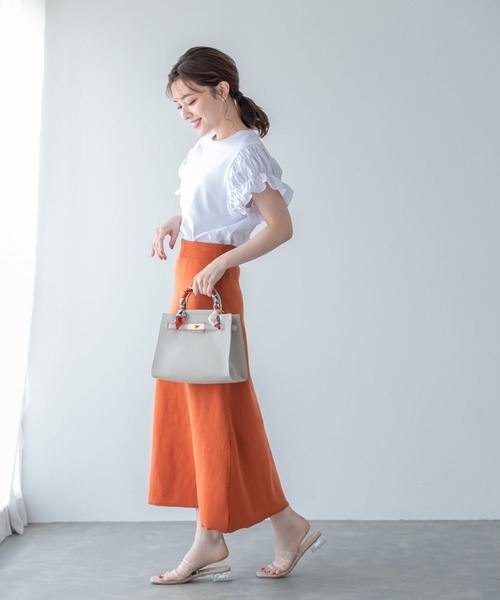 Edit Sheen(エディットシーン)の「スカーフハンドルミディバッグ(ハンドバッグ・レディース・ブラック/アイボリー/モカ・FREE)」の19枚目の写真