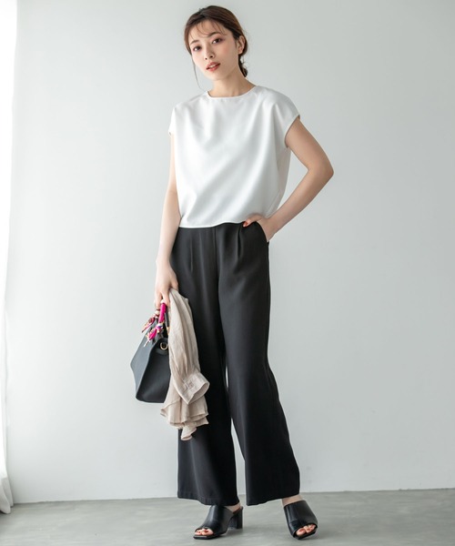 Edit Sheen(エディットシーン)の「スカーフハンドルミディバッグ(ハンドバッグ・レディース・ブラック/アイボリー/モカ・FREE)」の13枚目の写真