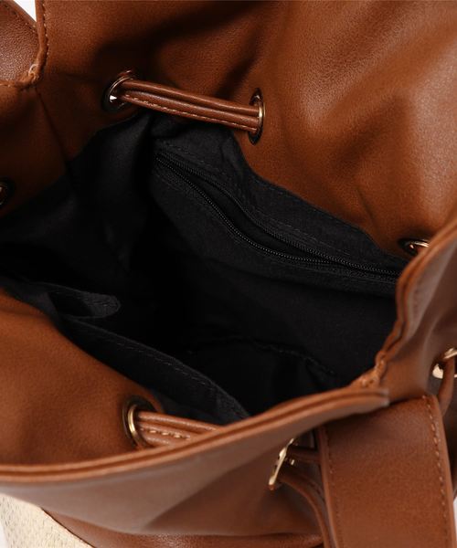 KOBE LETTUCE（コウベレタス）の「フェイクレザーコンビかご巾着バッグ（かごバッグ・レディース・グレイッシュベージュ/イエロー/キャメル/ブラック・FREE）」の19枚目の写真