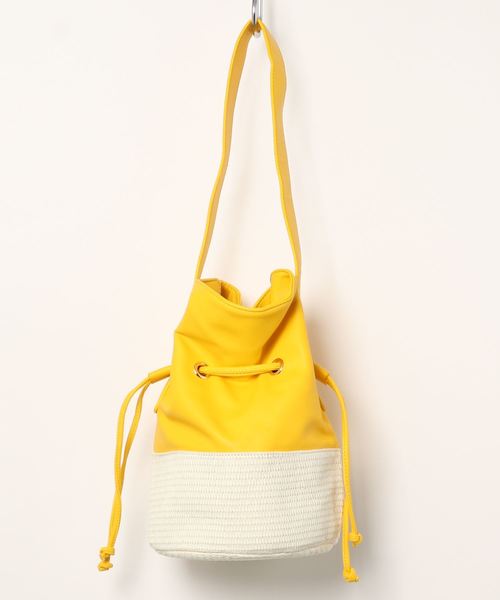 KOBE LETTUCE（コウベレタス）の「フェイクレザーコンビかご巾着バッグ（かごバッグ・レディース・グレイッシュベージュ/イエロー/キャメル/ブラック・FREE）」の16枚目の写真