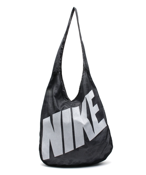 NIKE（ナイキ）の「ナイキ グラフィック リバーシブル トート（ショルダーバッグ・レディース・ブラック/ピンク/ライトグリーン・ONE SIZE）」の2枚目の写真