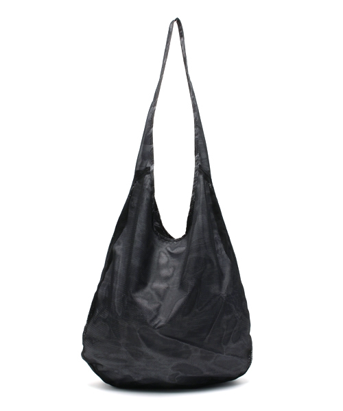 NIKE（ナイキ）の「ナイキ グラフィック リバーシブル トート（ショルダーバッグ・レディース・ブラック/ピンク/ライトグリーン・ONE SIZE）」の11枚目の写真