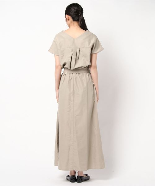 rps（アールピーエス）の「ベルト付きマキシワンピース（ワンピース・レディース・ブラック/ベージュ/モカ/グレイッシュベージュ・M）」の5枚目の写真