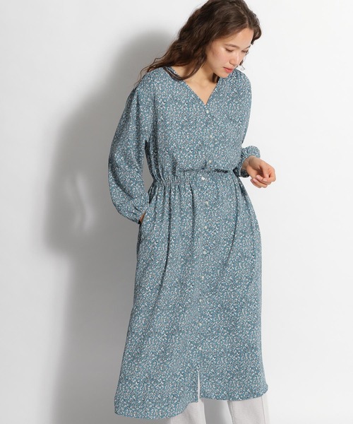 ニコ⭐︎必ずプロフ一読願いsovフラワーワンピース niko and（ニコアンド）の「フラワープリントV開きワンピース