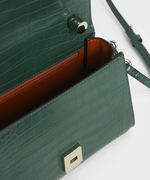 CHARLES & KEITH（チャールズ & キース）の「クロックエフェクト ストラクチャードトップハンドルバッグ / Croc