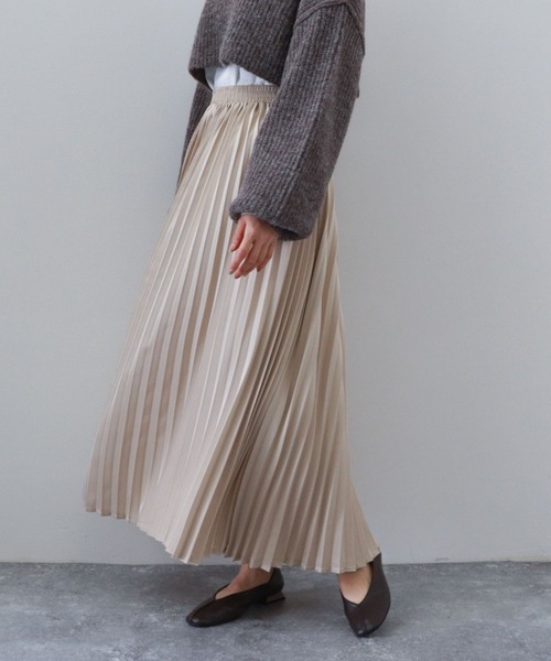 archives（アルシーヴ）の「サテンプリーツスカート（スカート・レディース・ピンクベージュ/グレイッシュベージュ/ブルー/ブラウン/グリーン/ベージュ/ブラック・MEDIUM）」の4枚目の写真