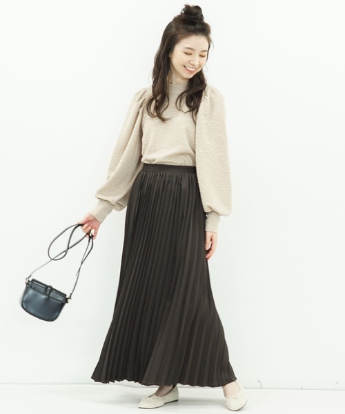 archives（アルシーヴ）の「サテンプリーツスカート（スカート・レディース・ピンクベージュ/グレイッシュベージュ/ブルー/ブラウン/グリーン/ベージュ/ブラック・MEDIUM）」の20枚目の写真