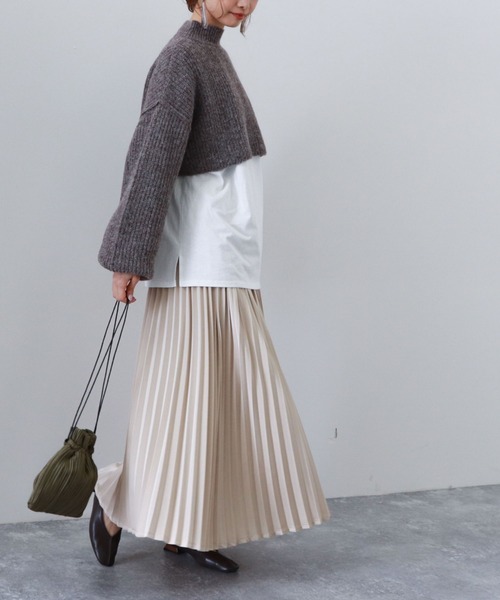archives（アルシーヴ）の「サテンプリーツスカート（スカート・レディース・ピンクベージュ/グレイッシュベージュ/ブルー/ブラウン/グリーン/ベージュ/ブラック・MEDIUM）」の10枚目の写真