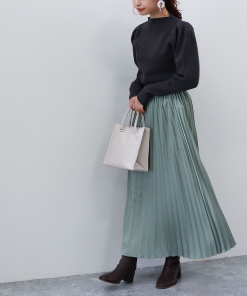 archives（アルシーヴ）の「サテンプリーツスカート（スカート・レディース・ピンクベージュ/グレイッシュベージュ/ブルー/ブラウン/グリーン/ベージュ/ブラック・MEDIUM）」の13枚目の写真