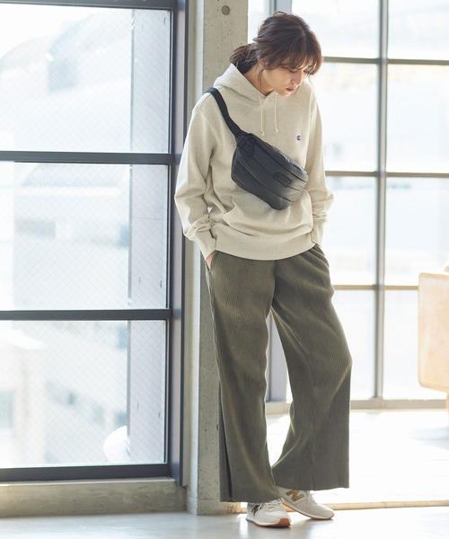 KOBE LETTUCE（コウベレタス）の「スウェードプリーツパンツ（その他パンツ・レディース・ピンク/ブラック/ホワイト系その他/カーキ/ブラウン・FREE）」の13枚目の写真