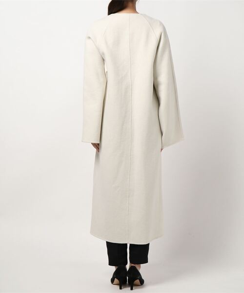DouDou（ドゥドゥ）の「【2WAY仕様】リバーノーカラーコート（ノーカラーコート・レディース・グレイッシュベージュ/ベージュ・FREE）」の3枚目の写真