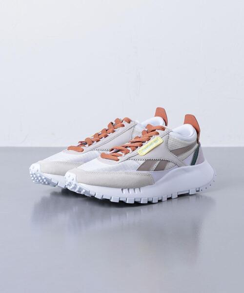 Reebok（リーボック）の「＜Reebok（リーボック）＞CL LEGACY スニーカー（スニーカー・レディース・ライトグレー/ナチュラル・22cm/22.5cm/23cm/23.5cm/24cm/24.5cm/25cm）」の4枚目の写真