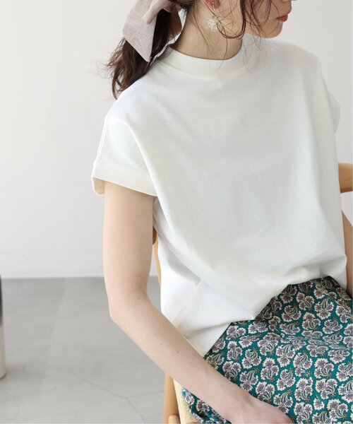 frames RAY CASSIN（フレームスレイカズン）の「【WEB限定】フレンチスリーブモックネックプルオーバー（Tシャツ/カットソー・レディース・ブラック/ベージュ/オフホワイト・FREE）」の9枚目の写真