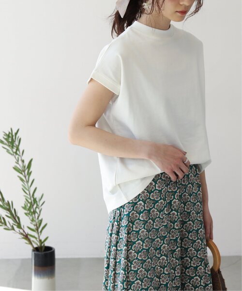 frames RAY CASSIN（フレームスレイカズン）の「【WEB限定】フレンチスリーブモックネックプルオーバー（Tシャツ/カットソー・レディース・ブラック/ベージュ/オフホワイト・FREE）」の10枚目の写真