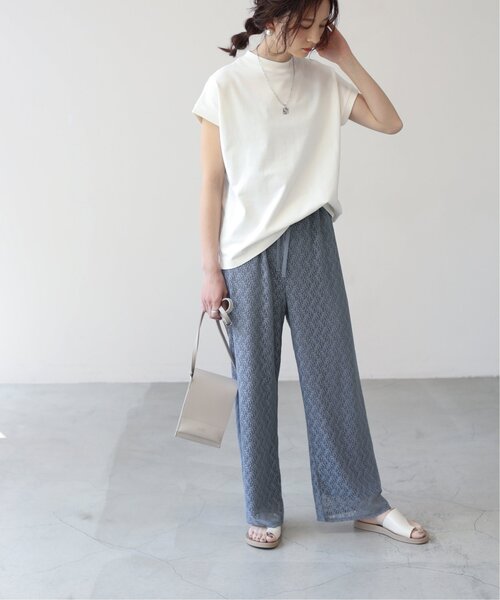 frames RAY CASSIN（フレームスレイカズン）の「【WEB限定】フレンチスリーブモックネックプルオーバー（Tシャツ/カットソー・レディース・ブラック/ベージュ/オフホワイト・FREE）」の14枚目の写真