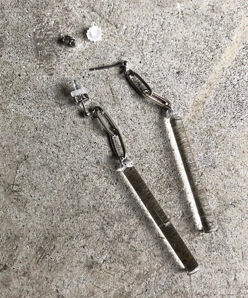 gargle(ガーグル)の「gargle ガーグル:クラフトガラス sword ピアス(ピアス(両耳用)・レディース・シルバー/ゴールド・FREE)」の1枚目の写真