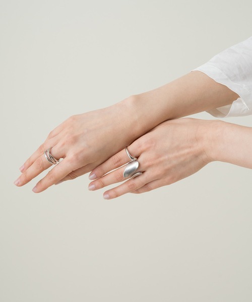 Kastane（カスタネ）の「変形リング3pieceセット（リング・レディース・シルバー/ゴールド・FREE）」の2枚目の写真