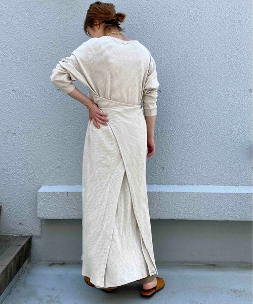 PICCIN（ピッチン）の「【日本製】3WAYリブカットプルオーバー（Tシャツ/カットソー・レディース・ブラック/ベージュ/オフホワイト・M）」の11枚目の写真