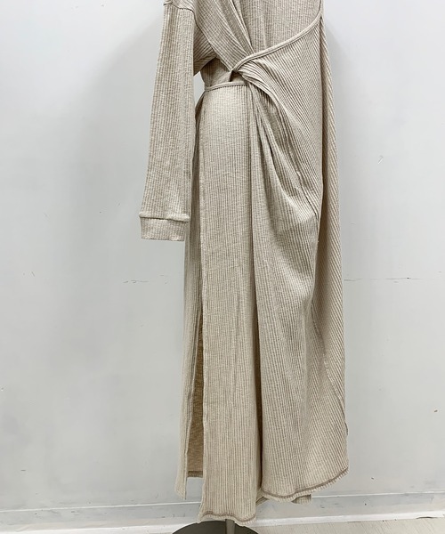 PICCIN（ピッチン）の「【日本製】3WAYリブカットプルオーバー（Tシャツ/カットソー・レディース・ブラック/ベージュ/オフホワイト・M）」の4枚目の写真