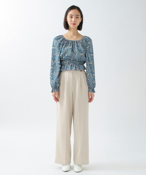 ALAND(エーランド)の「3.3Field Trip/FLORALシャーリングブラウス 2943010(シャツ/ブラウス・レディース・ブルー/ライトベージュ・FREE)」の8枚目の写真