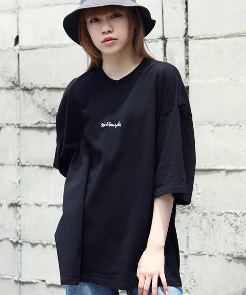 Mark Gonzales(マーク・ゴンザレス)の「Mark Gonzales / マークゴンザレス 別注 コラボ オーバーサイズ Tシャツ(Tシャツ/カットソー・メンズ・ホワイト系その他/ブラック系その他/グレー系その他/ブルー系その他/ホワイト系その他2/ホワイト系その他3/ホワイト系その他4/ブラック系その他2/グレー系その他2/ブルー系その他2/ブラック系その他3/ホワイト系その他5・MEDIUM/LARGE)」の6枚目の写真