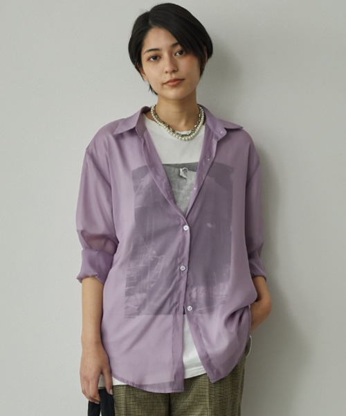 ECRIRE(エクリール)の「バックオープンシャツ(シャツ/ブラウス・レディース・オフホワイト/ピンク/ライトグリーン/ラベンダー・フリー)」の3枚目の写真