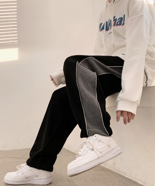 emi+（エミプラス）の「サイドジップデザイン２WAYライン入りスウェットパンツ（その他パンツ・レディース・ホワイト/チャコールグレー/ライトブルー/ブラック/グレー/ブルー・S/M/L）」の9枚目の写真