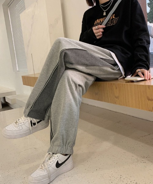 emi+（エミプラス）の「サイドジップデザイン２WAYライン入りスウェットパンツ（その他パンツ・レディース・ホワイト/チャコールグレー/ライトブルー/ブラック/グレー/ブルー・S/M/L）」の10枚目の写真