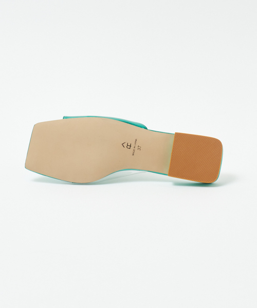 LAROUTE(ラルート)の「【WEB限定】PVCコンビトングサンダル(サンダル・レディース・ネイビー/シルバー/ホワイト/グリーン・36/39/35/37/38)」の14枚目の写真