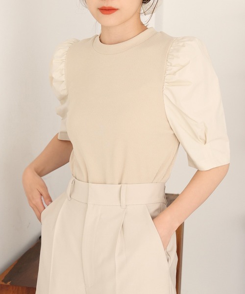 one after another NICE CLAUP(ワンアフターアナザーナイスクラップ)の「【Web限定】袖コンシャステレコプルオーバー(Tシャツ/カットソー・レディース・ブラック/ベージュ/オフホワイト/ブラック系その他・FREE)」の4枚目の写真