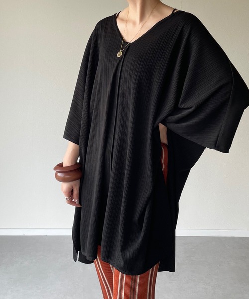 y/m by misato（イムバイミサト）の「リブカフタントップス（Tシャツ/カットソー・レディース・ホワイト/ブラック/ブラウン・FREE）」の2枚目の写真