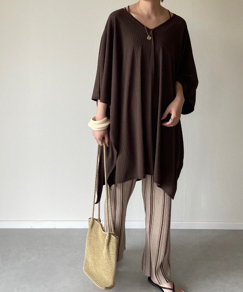 y/m by misato（イムバイミサト）の「リブカフタントップス（Tシャツ/カットソー・レディース・ホワイト/ブラック/ブラウン・FREE）」の8枚目の写真