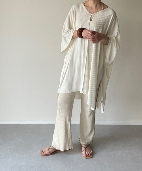 y/m by misato（イムバイミサト）の「リブカフタントップス（Tシャツ/カットソー・レディース・ホワイト/ブラック/ブラウン・FREE）」の20枚目の写真