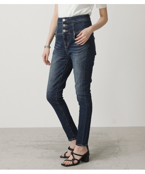AZUL by moussy（アズールバイマウジー）の「HI-WAIST BUTTON DENIM SKINNY/ハイウエストボタンデニムスキニー（デニムパンツ・レディース・ホワイト/ブラック/ライトブルー/ダークブルー/ベージュ・X-SMALL/LARGE/MEDIUM/SMALL）」の16枚目の写真