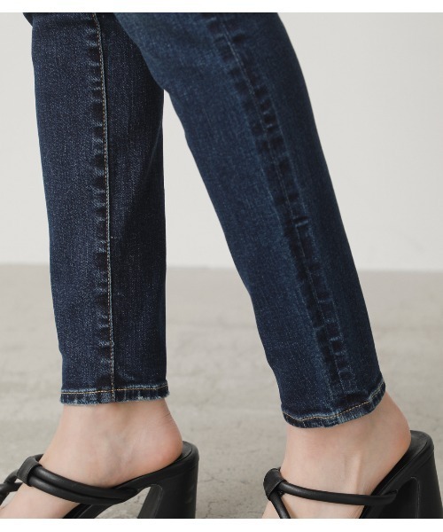 AZUL by moussy（アズールバイマウジー）の「HI-WAIST BUTTON DENIM SKINNY/ハイウエストボタンデニムスキニー（デニムパンツ・レディース・ホワイト/ブラック/ライトブルー/ダークブルー/ベージュ・X-SMALL/LARGE/MEDIUM/SMALL）」の17枚目の写真
