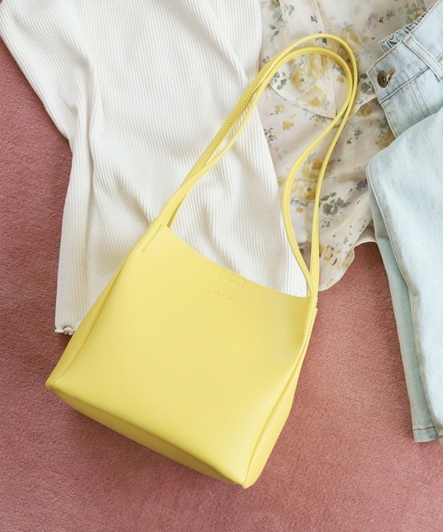 one after another NICE CLAUP（ワンアフターアナザーナイスクラップ）の「ポーチ付ミニトートバッグ（ショルダーバッグ・レディース・イエロー/アイボリー/グレイッシュベージュ・FREE）」の3枚目の写真