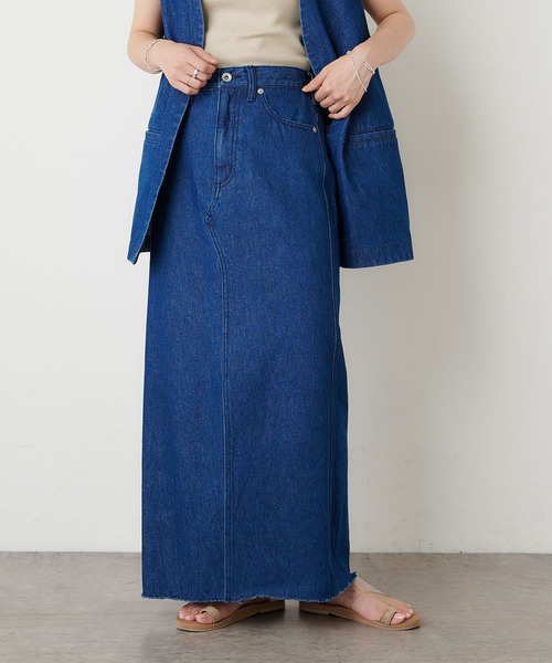Omekashi（オメカシ）の「デニムスリットロングスカート（デニムスカート・レディース・ブラック/ブルー・36/38）」の4枚目の写真