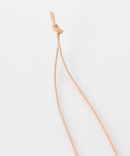 NOLLEY’S（ノーリーズ）の「U字トップ革ひもネックレス（ネックレス・レディース・シルバー/ゴールド/ブラック・FREE）」の12枚目の写真