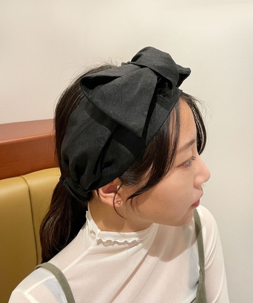CEMONEMO（セモネモ）の「ボリューム リボン ヘアターバン（ヘアバンド・レディース・オレンジ/ブラック/グレー/モカ・FREE）」の5枚目の写真