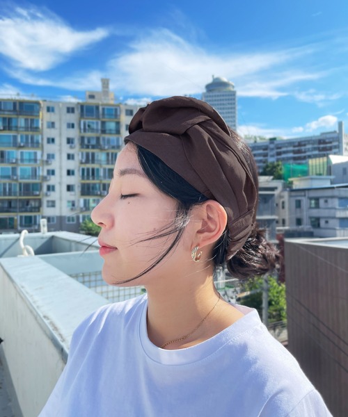 CEMONEMO（セモネモ）の「ボリューム リボン ヘアターバン（ヘアバンド・レディース・オレンジ/ブラック/グレー/モカ・FREE）」の14枚目の写真