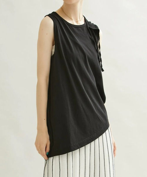 FEMMENT(ファモン)の「【FEMMENT(ファモン)】タイトツイストコットンジャージースリーブレストップ LJ11-600(Tシャツ/カットソー・レディース・ホワイト/ブラック・1)」の2枚目の写真