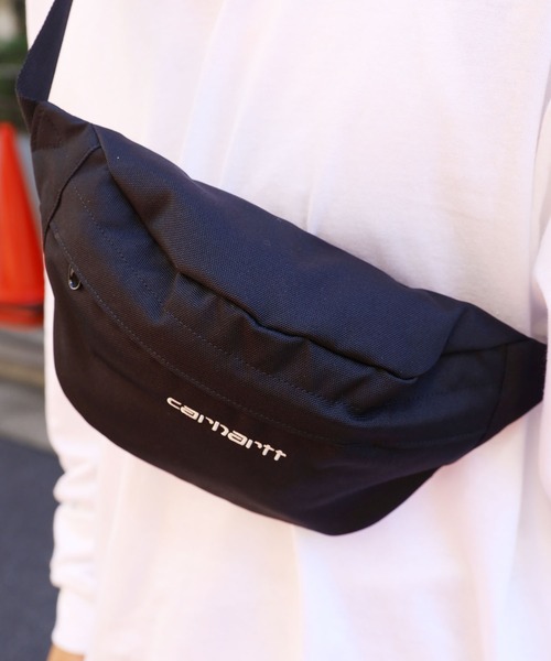 Carhartt WIP(カーハートダブリューアイピー)の「Carhartt WIP/カーハートダブリューアイピー Payton Hip Bag ウエストバッグ/ ボディバッグ ロゴ刺繍(ボディバッグ/ウエストポーチ・メンズ・ブラック/グリーン系カモフラージュ・FREE)」の8枚目の写真