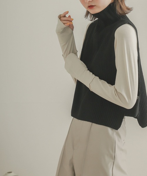 SENSE OF PLACE by URBAN RESEARCH（センスオブプレイスバイアーバンリサーチ）の「サムホールタートルネックトップ（Tシャツ/カットソー・レディース・ブラック/グリーン/アイボリー・ONE）」の2枚目の写真