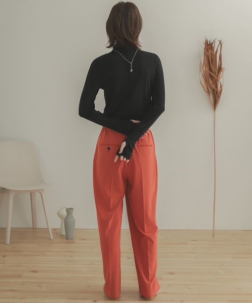 SENSE OF PLACE by URBAN RESEARCH（センスオブプレイスバイアーバンリサーチ）の「サムホールタートルネックトップ（Tシャツ/カットソー・レディース・ブラック/グリーン/アイボリー・ONE）」の21枚目の写真