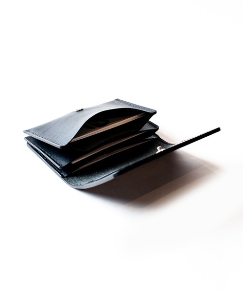 SEVESKIG(セヴシグ)の「SEVESKIG/セヴシグ/レザーカードケース/Bridle leather Card case(カードケース・メンズ・パープル/レッド/ブラック・FREE)」の7枚目の写真